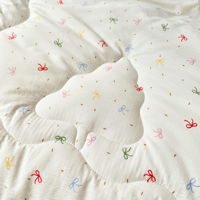 91家纺网 家纺一手货源 找家纺 鑫贝阳 2025新款A类亲肤邹邹纱冬被被子被芯 彩色蝴蝶结