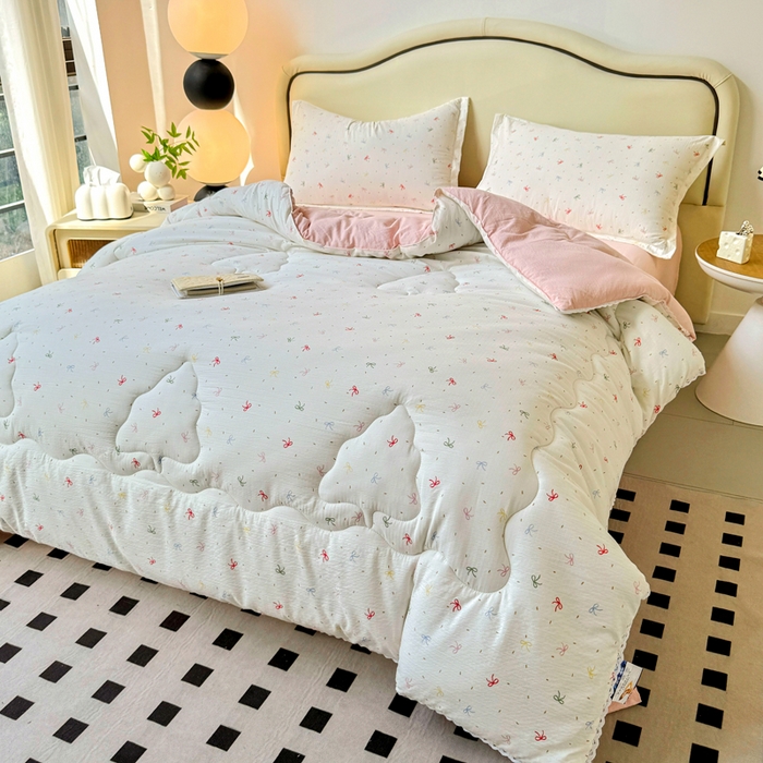 91家纺网 家纺一手货源 找家纺 鑫贝阳 2025新款A类亲肤邹邹纱冬被被子被芯 彩色蝴蝶结