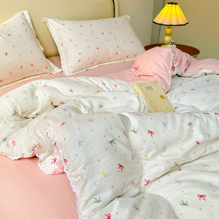 91家纺网 家纺一手货源 找家纺 鑫贝阳 2025新款A类亲肤邹邹纱冬被被子被芯 彩色蝴蝶结