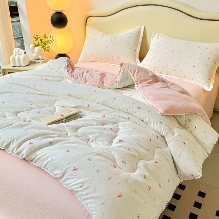 91家纺网 家纺一手货源 找家纺 鑫贝阳 2025新款A类亲肤邹邹纱冬被被子被芯 彩色蝴蝶结