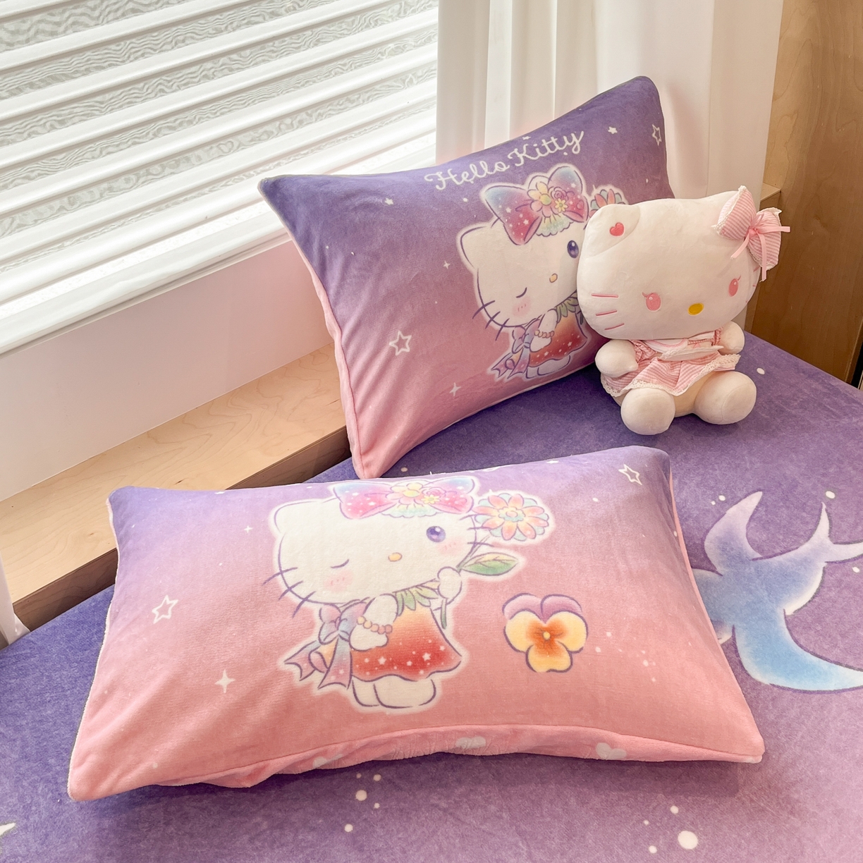 91家纺网 家纺一手货源 找家纺 暮思家居 2025新款正版授权三丽鸥大版牛奶绒数码印花单品床笠单件床笠(带标价格） 绒A版-梦幻KT