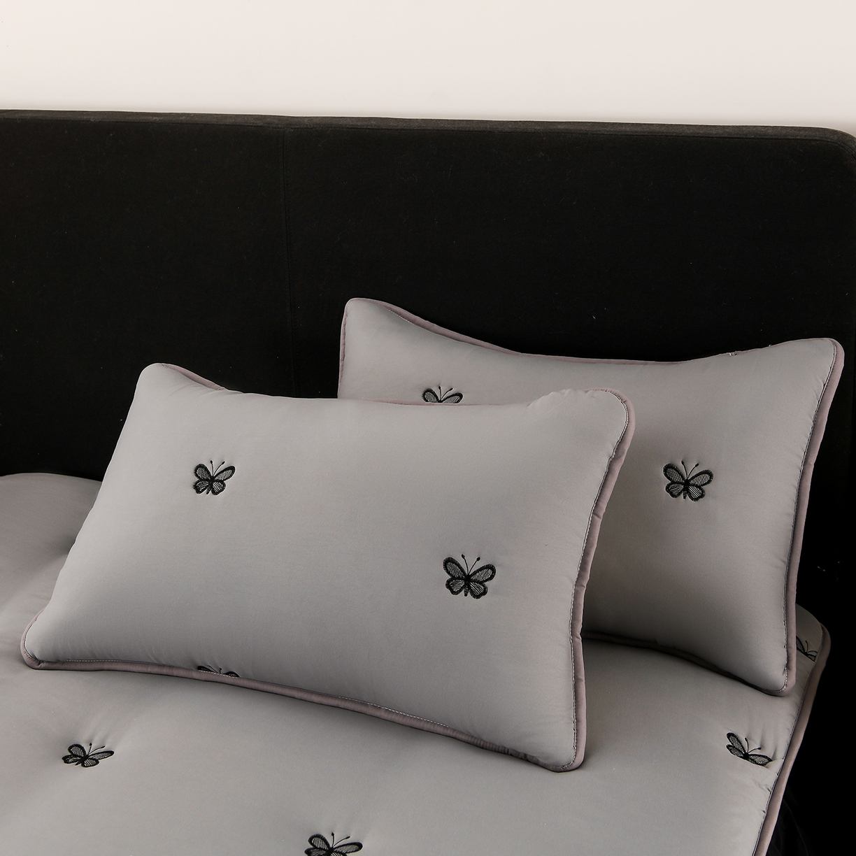 91家纺网 家纺一手货源 找家纺 推推家纺 2025新款A类水洗棉花边床笠单品床笠床笠单件 蝴蝶-深灰