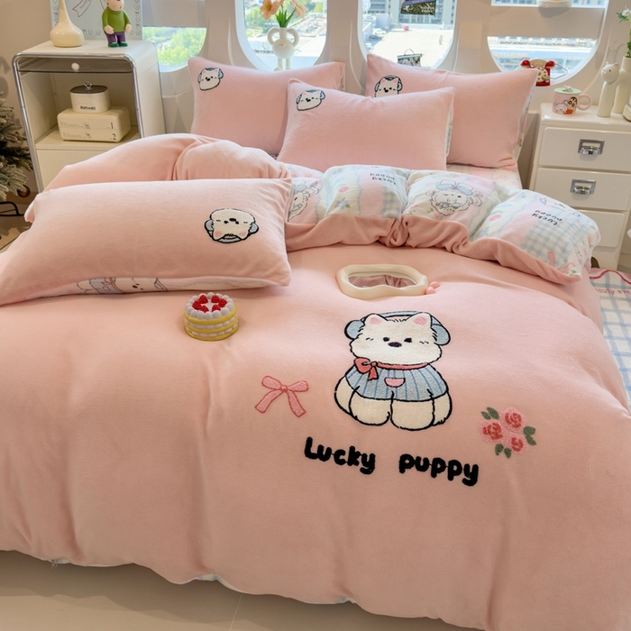 91家纺网 家纺一手货源 找家纺 （总）丝羽坊 2025新款A类潮款加厚牛奶绒四件套