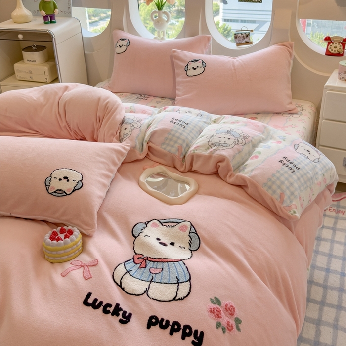 91家纺网 家纺一手货源 找家纺 （总）丝羽坊 2025新款A类潮款加厚牛奶绒四件套