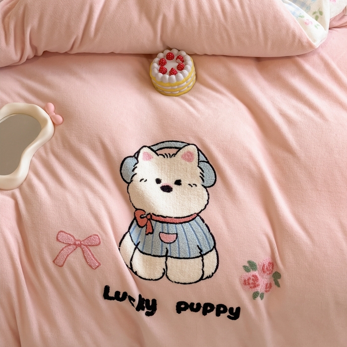 91家纺网 家纺一手货源 找家纺 （总）丝羽坊 2025新款A类潮款加厚牛奶绒四件套