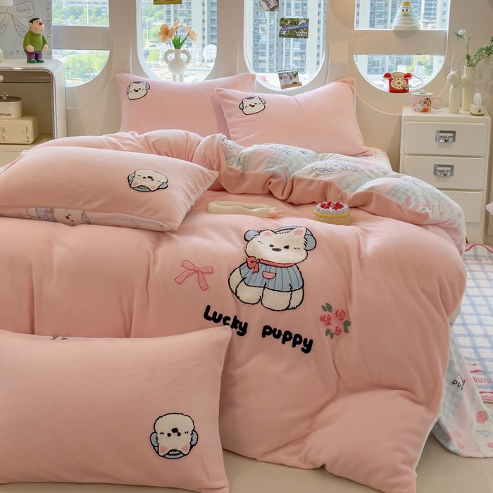 91家纺网 家纺一手货源 找家纺 （总）丝羽坊 2025新款A类潮款加厚牛奶绒四件套