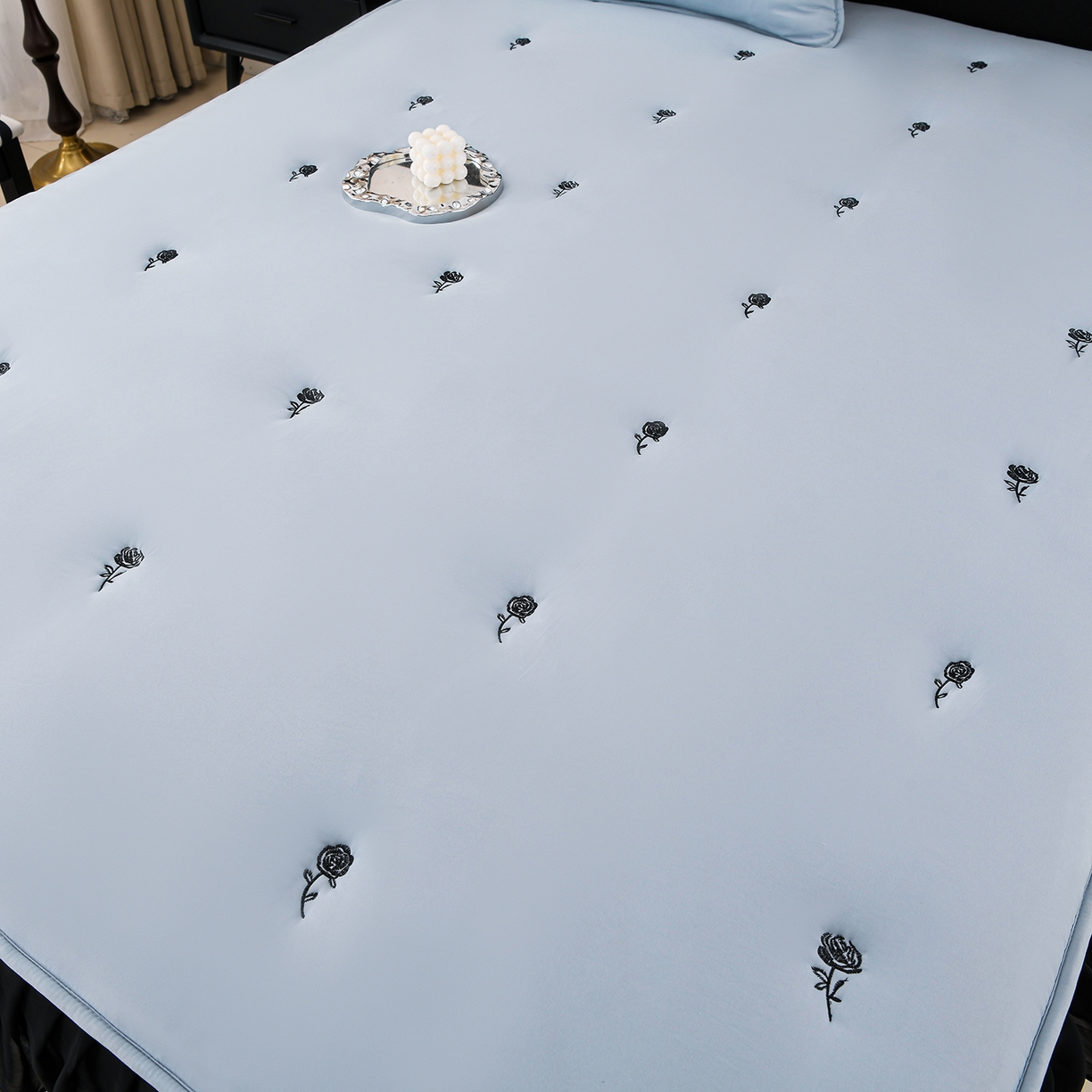 91家纺网 家纺一手货源 找家纺 推推家纺 2025新款A类水洗棉花边床笠单品床笠床笠单件 花边款玫瑰-蓝色