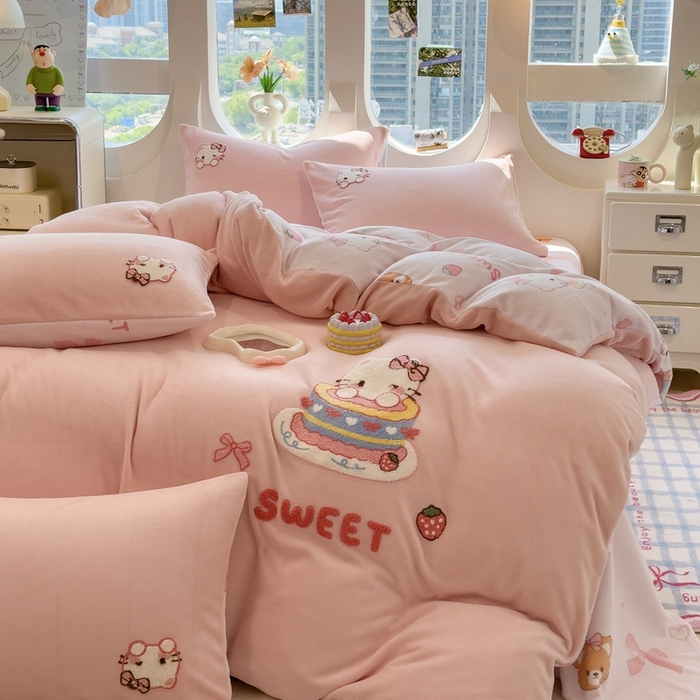 91家纺网 家纺一手货源 找家纺 丝羽坊 2025新款A类潮款加厚牛奶绒四件套 奶芙猫咪