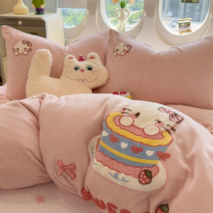 91家纺网 家纺一手货源 找家纺 丝羽坊 2025新款A类潮款加厚牛奶绒四件套 奶芙猫咪