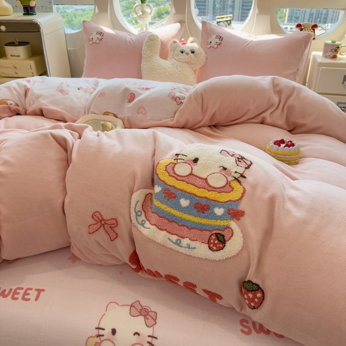 91家纺网 家纺一手货源 找家纺 丝羽坊 2025新款A类潮款加厚牛奶绒四件套 奶芙猫咪