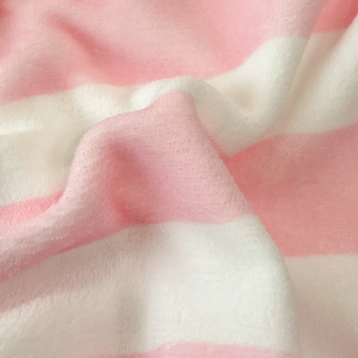 91家纺网 家纺一手货源 找家纺 暮思家居 2025新款正版授权三丽鸥大版牛奶绒数码印花单品床笠单件床笠(带标价格） 绒A版-条纹美乐蒂