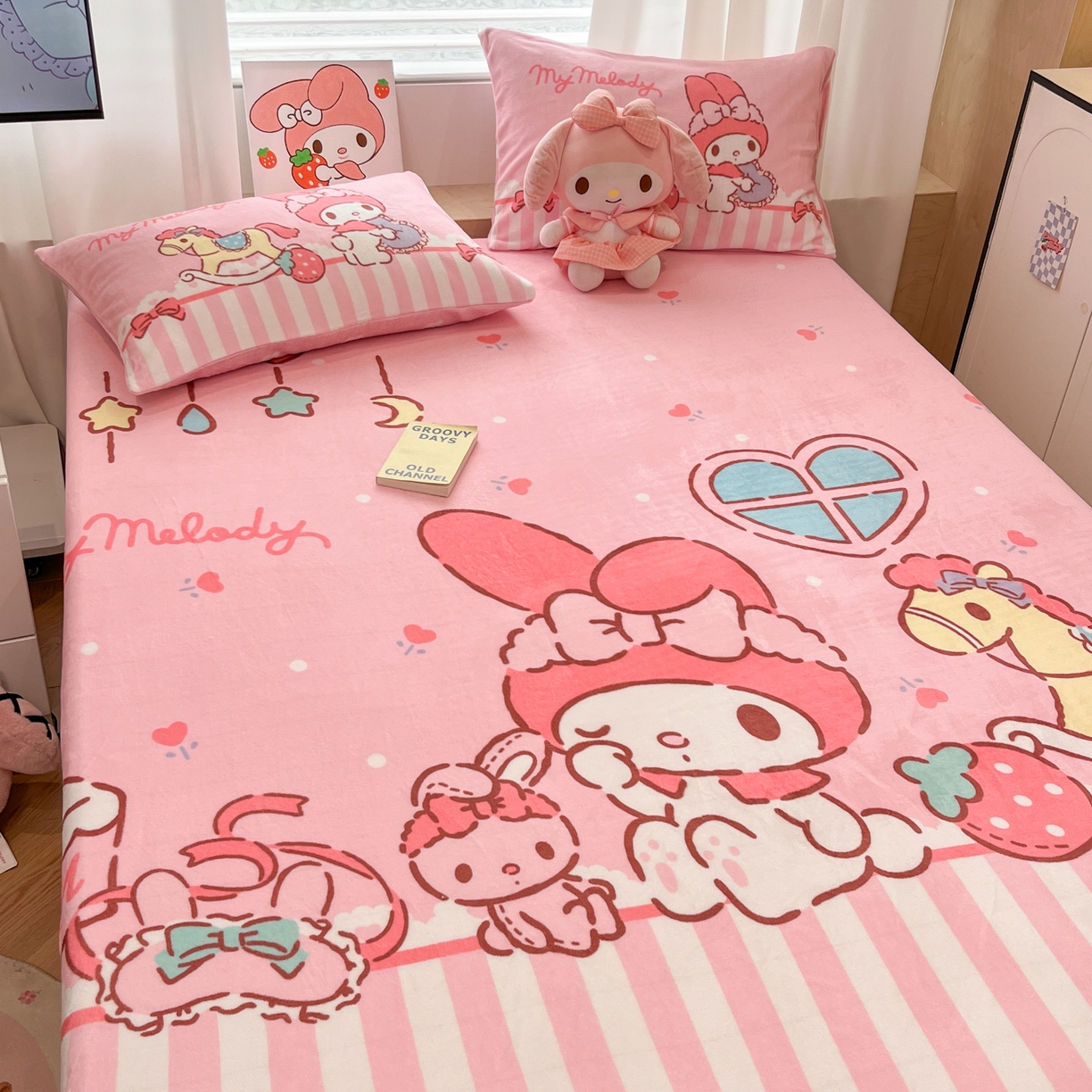 91家纺网 家纺一手货源 找家纺 暮思家居 2025新款正版授权三丽鸥大版牛奶绒数码印花单品床笠单件床笠(带标价格） 绒A版-条纹美乐蒂