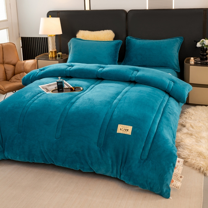 91家纺网 家纺一手货源 找家纺 81号家纺 2025新款双面牛奶绒纯色冬被被子被芯 宝石蓝