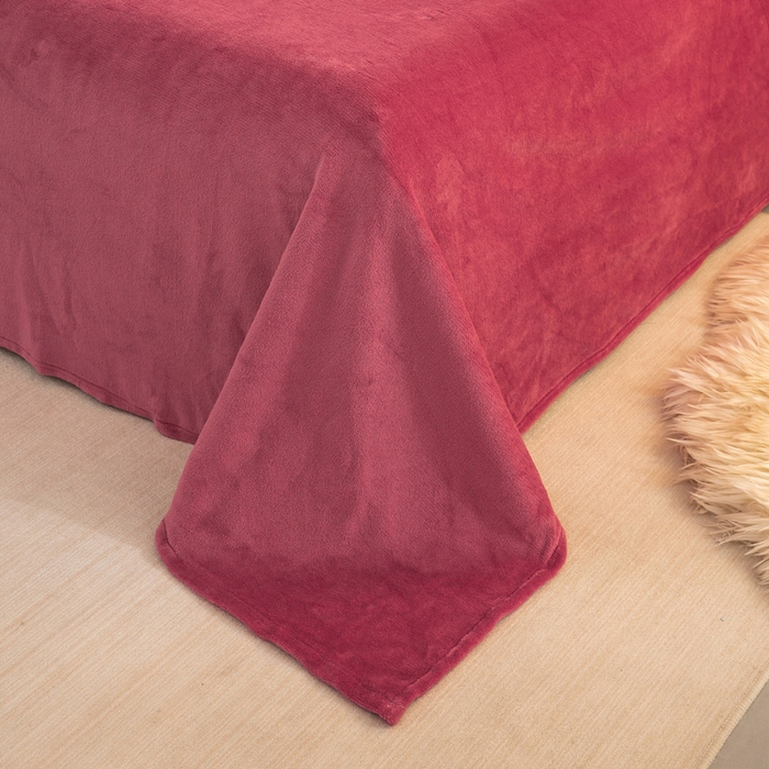 91家纺网 家纺一手货源 找家纺 81号家纺 2025新款双面牛奶绒纯色冬被被子被芯 豆沙红