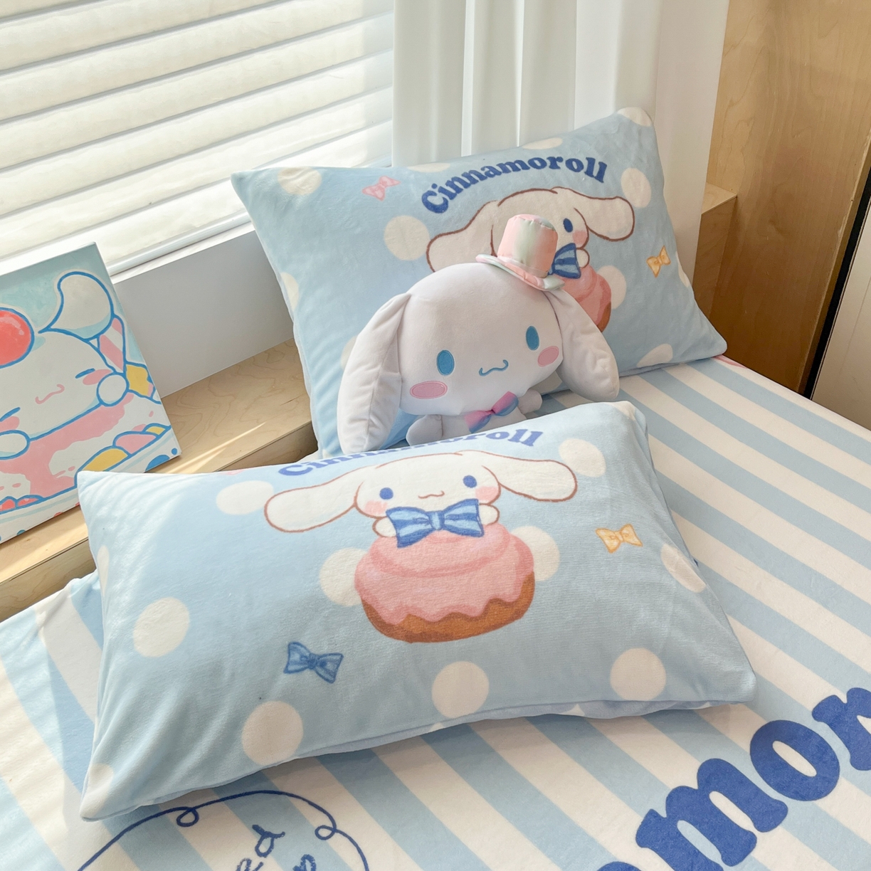 91家纺网 家纺一手货源 找家纺 暮思家居 2025新款正版授权三丽鸥大版牛奶绒数码印花单品床笠单件床笠(带标价格） 绒A版-条纹玉桂狗