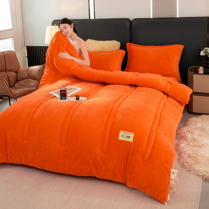 91家纺网 家纺一手货源 找家纺 81号家纺 2025新款双面牛奶绒纯色冬被被子被芯 活力橙