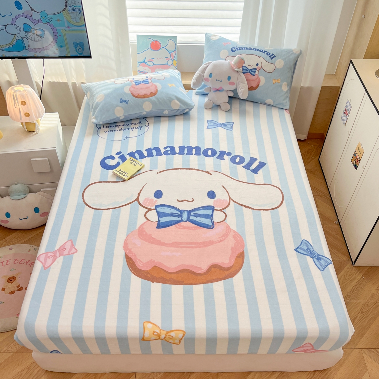 91家纺网 家纺一手货源 找家纺 暮思家居 2025新款正版授权三丽鸥大版牛奶绒数码印花单品床笠单件床笠(带标价格） 绒A版-条纹玉桂狗