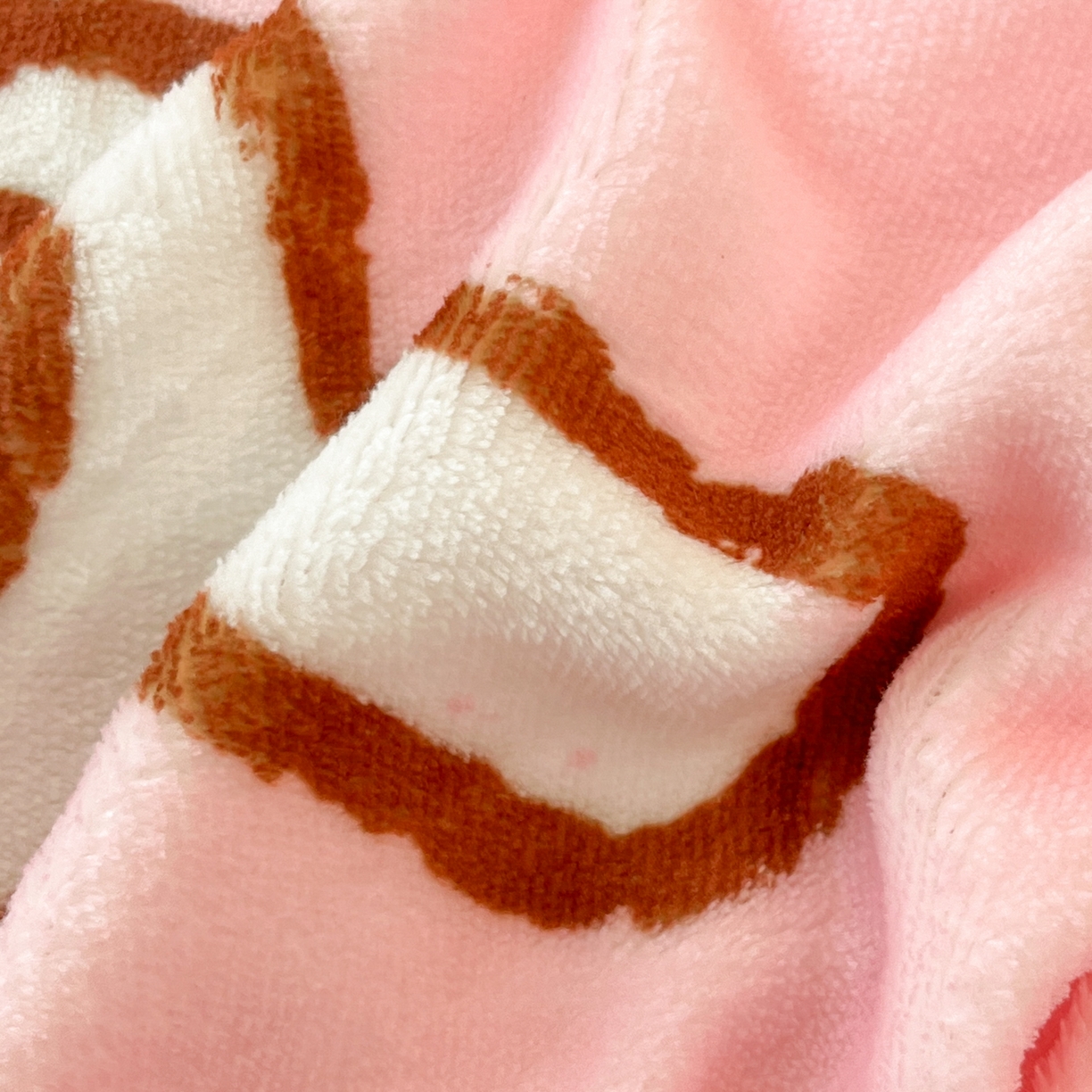 91家纺网 家纺一手货源 找家纺 暮思家居 2025新款正版授权三丽鸥大版牛奶绒数码印花单品床笠单件床笠(带标价格） 绒A版-晚安KT