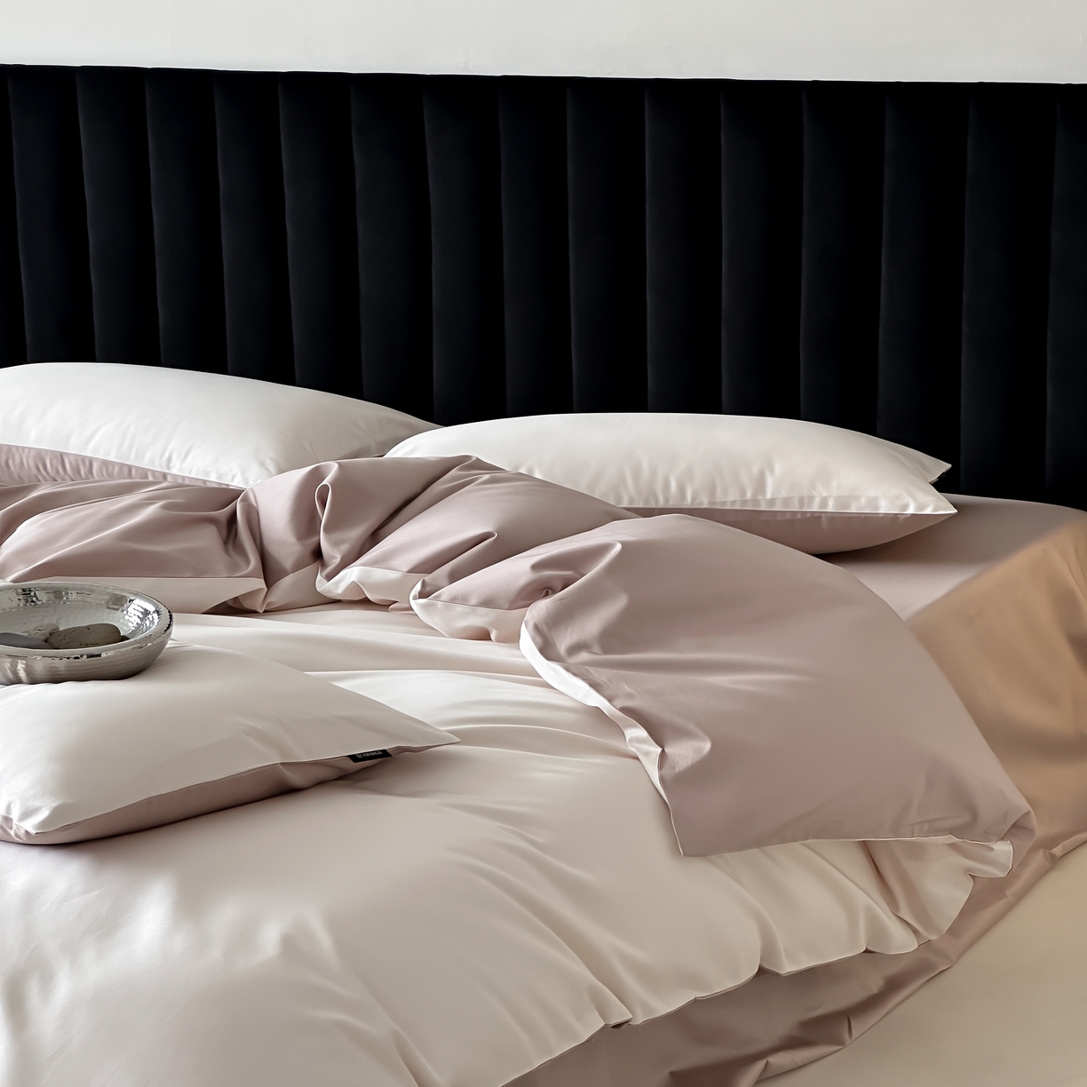 91家纺网 家纺一手货源 找家纺 馨蕊家居 2025春夏新品100S高奢简约长绒棉系列-棉拾光（非会员+20） 控价：不低于218/248/268 棉拾光-乌梅子粉