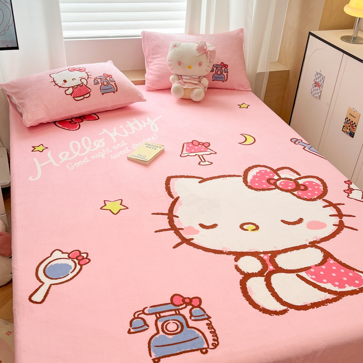 91家纺网 家纺一手货源 找家纺 暮思家居 2025新款正版授权三丽鸥大版牛奶绒数码印花单品床笠单件床笠(带标价格） 绒A版-晚安KT