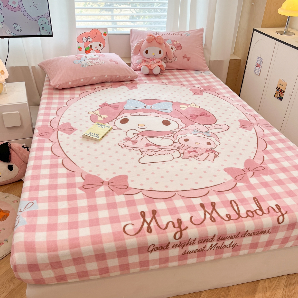 91家纺网 家纺一手货源 找家纺 暮思家居 2025新款正版授权三丽鸥大版牛奶绒数码印花单品床笠单件床笠(带标价格） 绒A版-相框美乐蒂