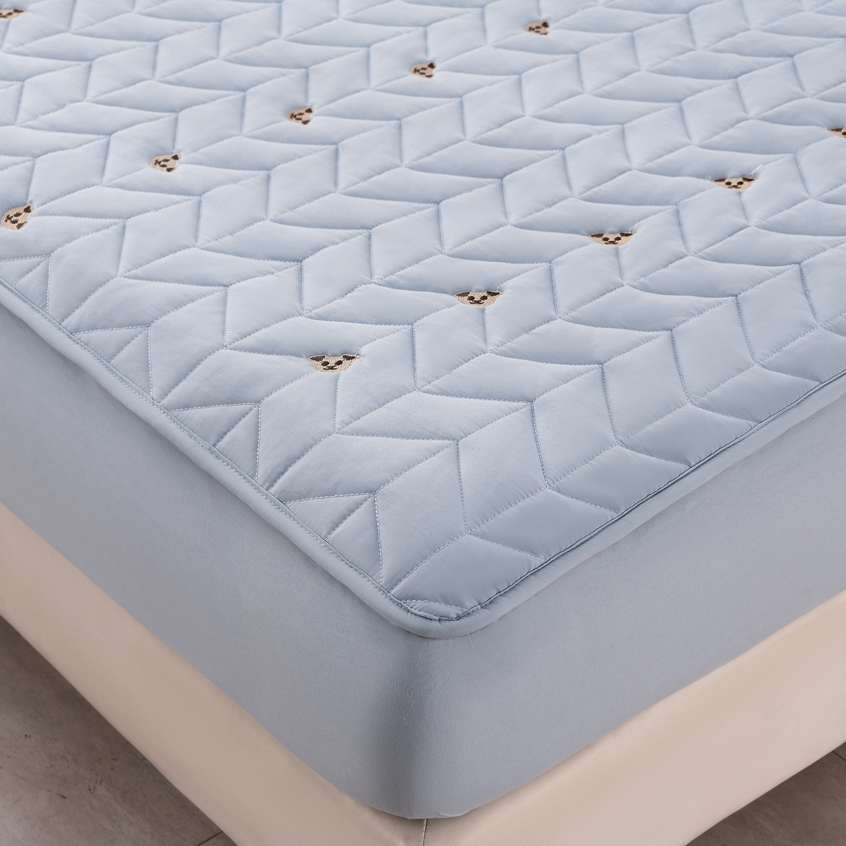 91家纺网 家纺一手货源 找家纺 推推家纺 2025新款A类水洗棉床笠单品床笠床笠单件 可爱熊-卡蓝色