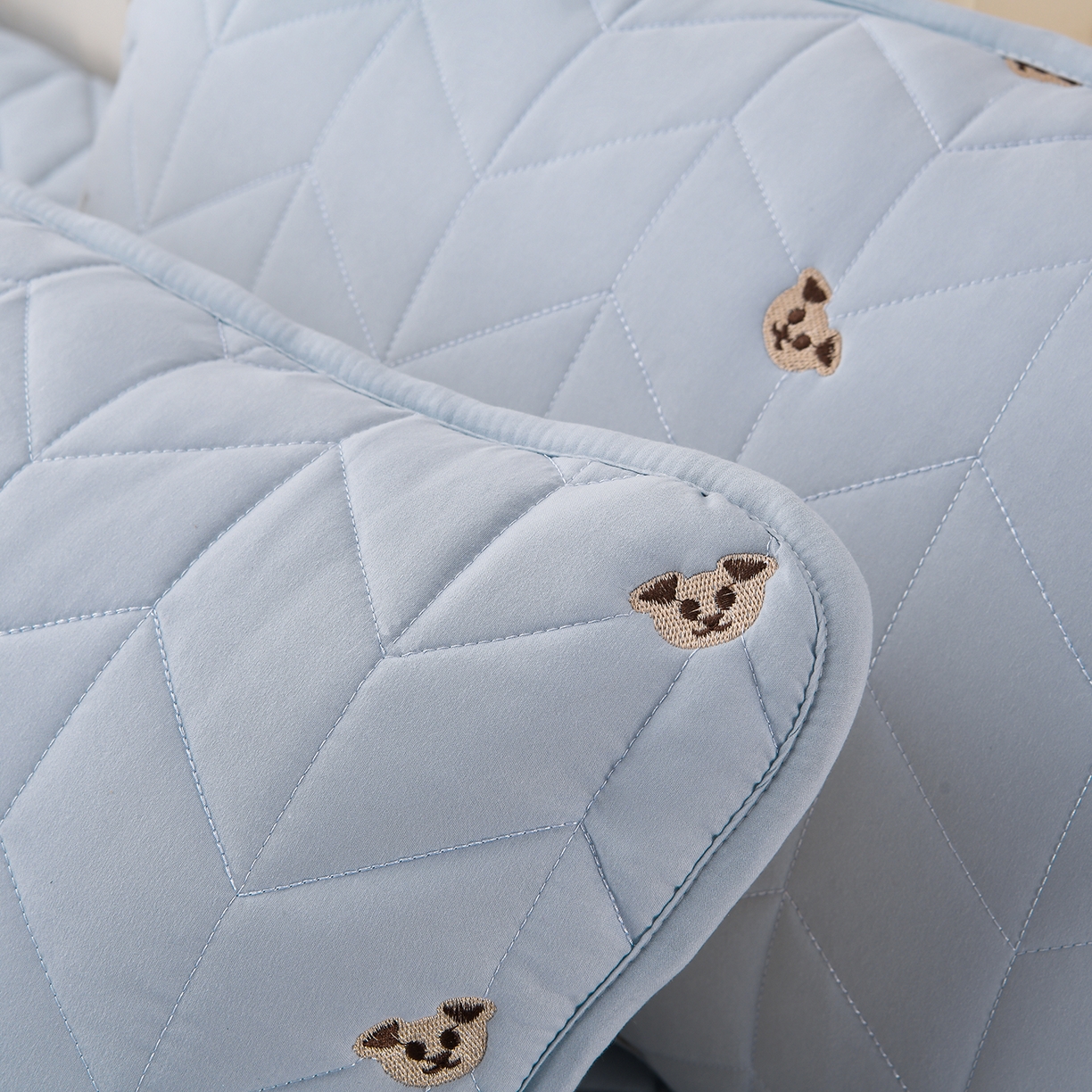 91家纺网 家纺一手货源 找家纺 推推家纺 2025新款A类水洗棉床笠单品床笠床笠单件 可爱熊-卡蓝色