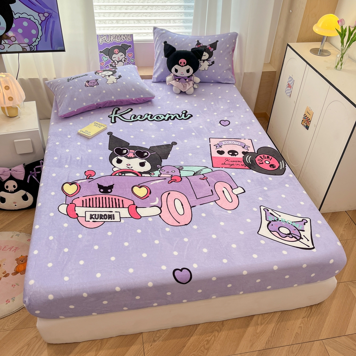 91家纺网 家纺一手货源 找家纺 暮思家居 2025新款正版授权三丽鸥大版牛奶绒数码印花单品床笠单件床笠(带标价格） 绒A版-小汽车库洛米