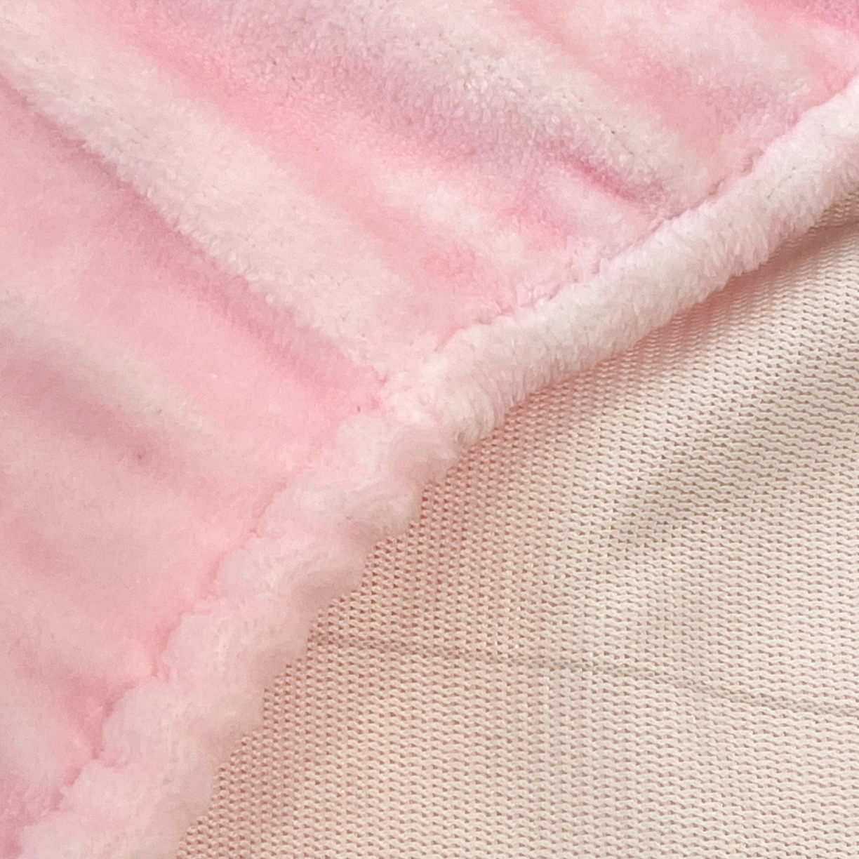 91家纺网 家纺一手货源 找家纺 暮思家居 2025新款正版授权三丽鸥大版牛奶绒数码印花单品床笠单件床笠(带标价格） 绒A版-炫彩库洛米