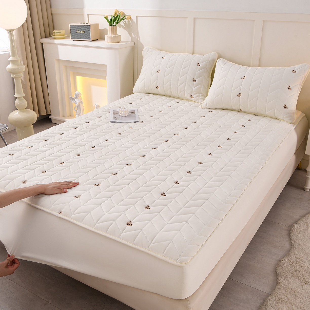 91家纺网 家纺一手货源 找家纺 推推家纺 2025新款A类水洗棉床笠单品床笠床笠单件 可爱熊-卡米白