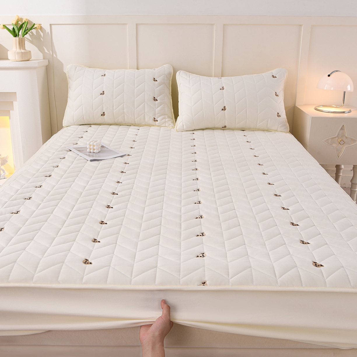 91家纺网 家纺一手货源 找家纺 推推家纺 2025新款A类水洗棉床笠单品床笠床笠单件 可爱熊-卡米白