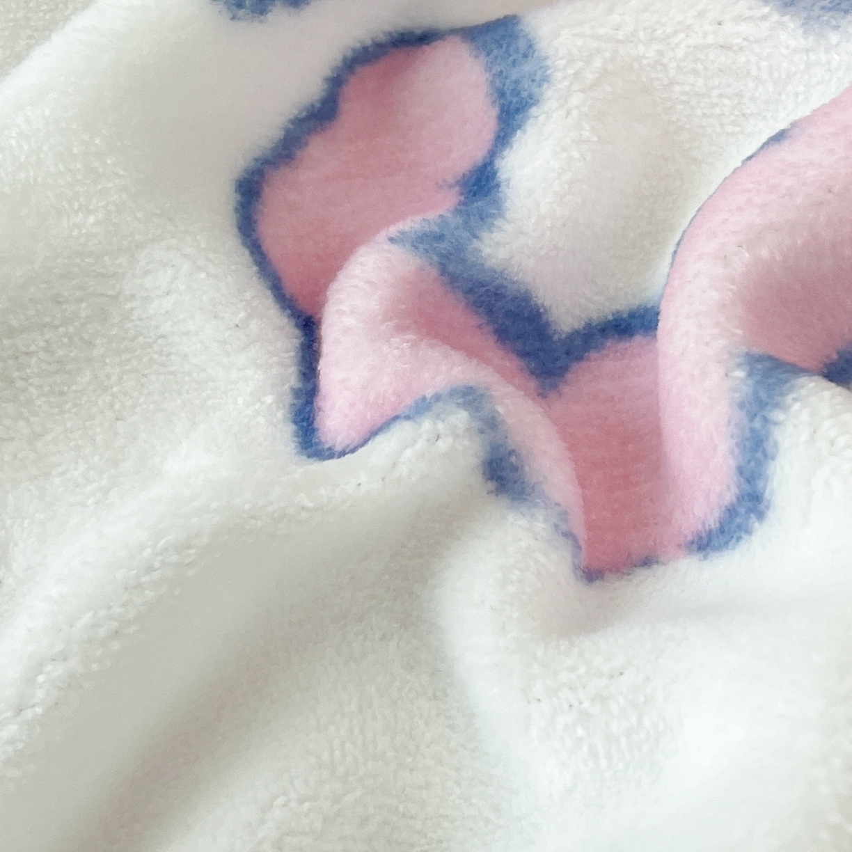 91家纺网 家纺一手货源 找家纺 暮思家居 2025新款正版授权三丽鸥大版牛奶绒数码印花单品床笠单件床笠(带标价格） 绒A版-云朵玉桂狗