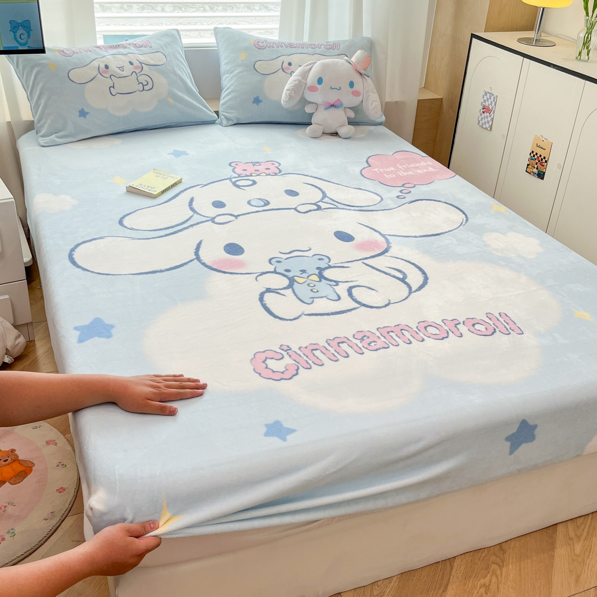 91家纺网 家纺一手货源 找家纺 暮思家居 2025新款正版授权三丽鸥大版牛奶绒数码印花单品床笠单件床笠(带标价格） 绒A版-云朵玉桂狗