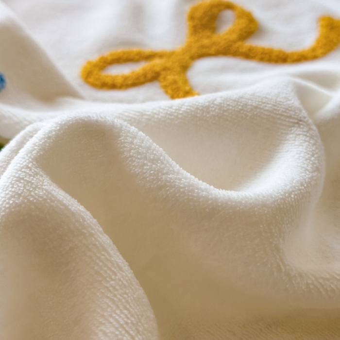 91家纺网 家纺一手货源 找家纺 丝羽坊 2025新款A类潮款加厚牛奶绒四件套 彩色蝴蝶结