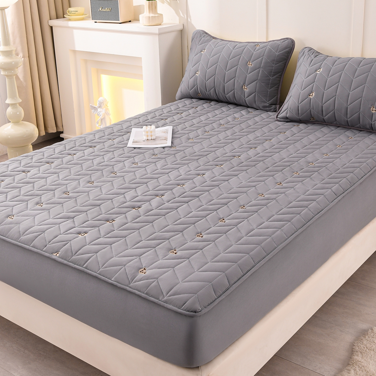 91家纺网 家纺一手货源 找家纺 推推家纺 2025新款A类水洗棉床笠单品床笠床笠单件 可爱熊-卡深灰