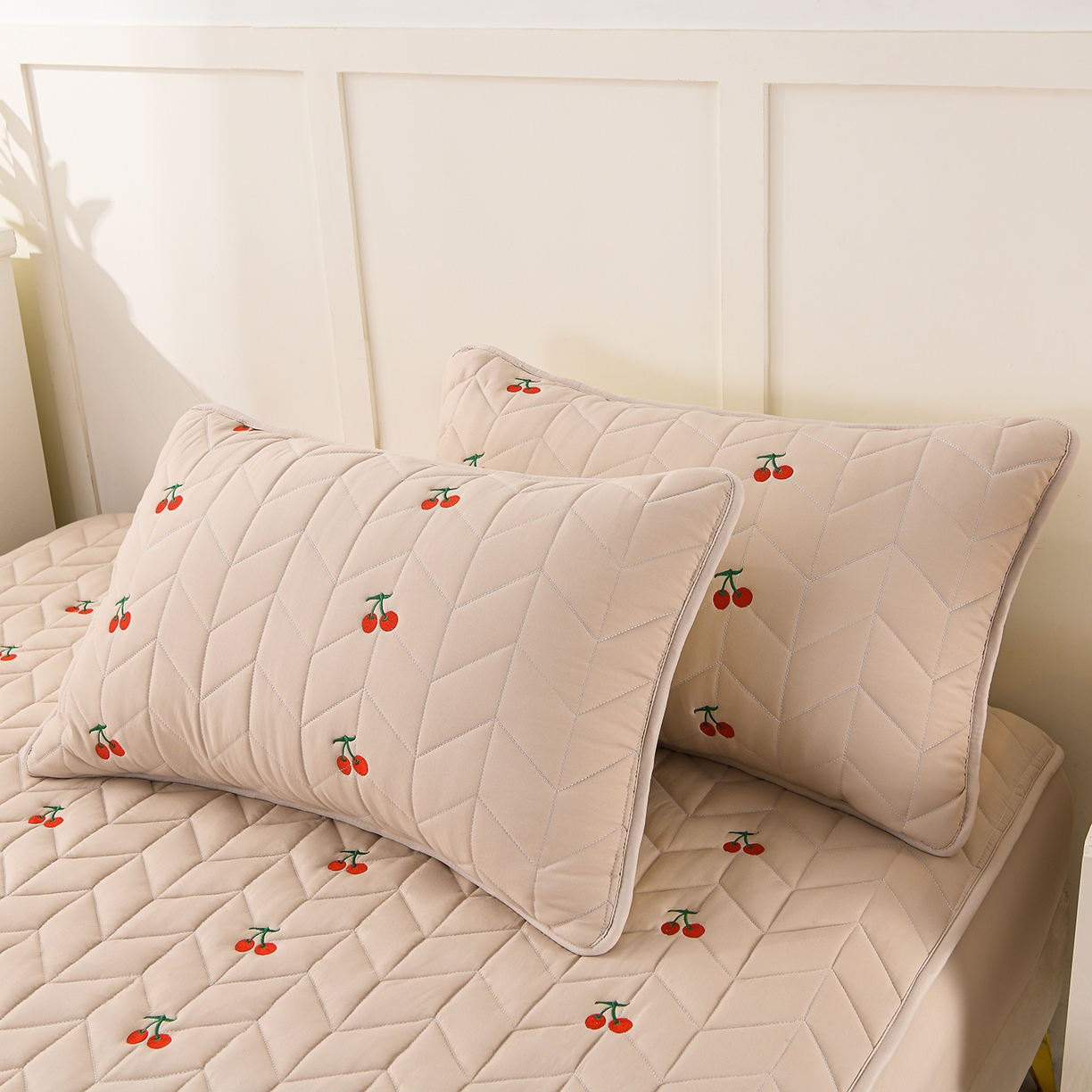 91家纺网 家纺一手货源 找家纺 推推家纺 2025新款A类水洗棉床笠单品床笠床笠单件 樱桃-卡其