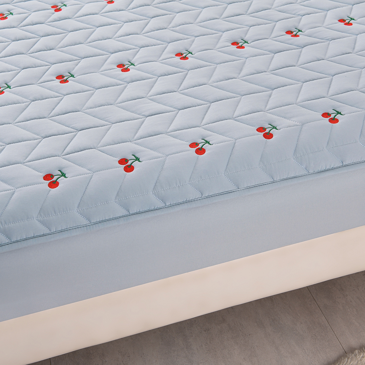 91家纺网 家纺一手货源 找家纺 推推家纺 2025新款A类水洗棉床笠单品床笠床笠单件 樱桃-蓝色