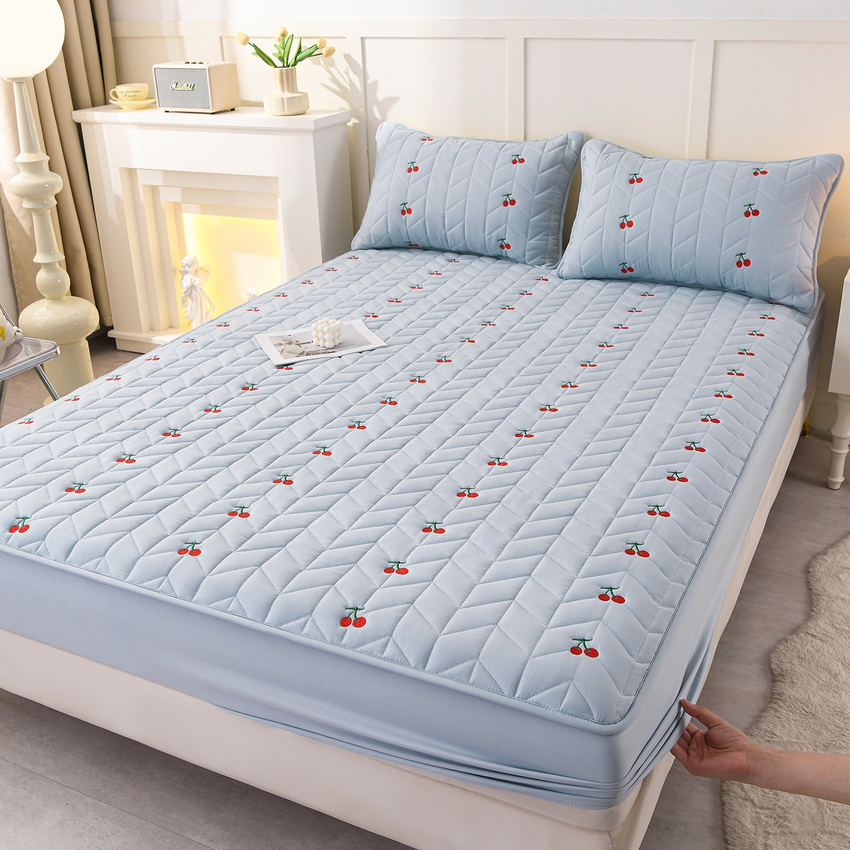 91家纺网 家纺一手货源 找家纺 推推家纺 2025新款A类水洗棉床笠单品床笠床笠单件 樱桃-蓝色