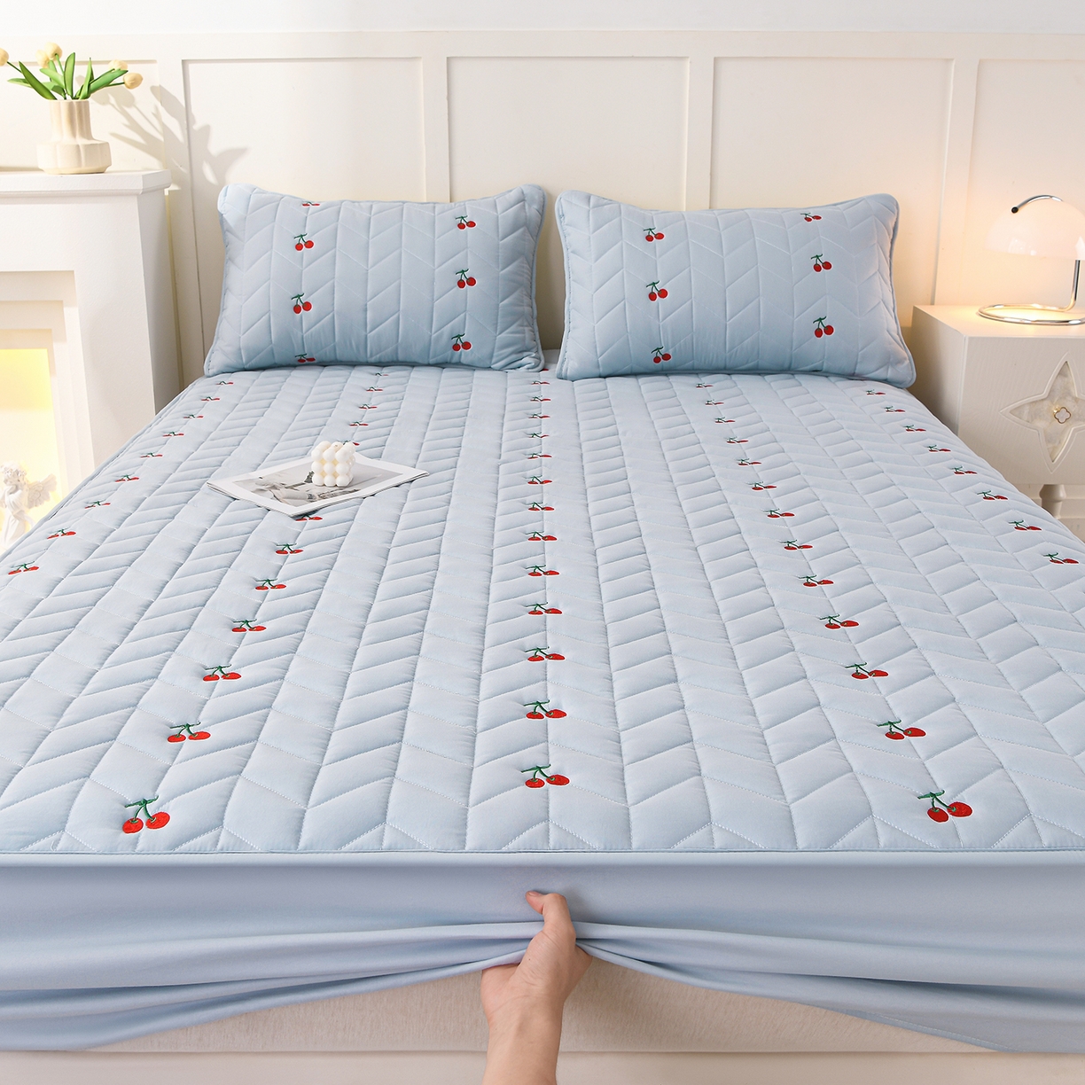 91家纺网 家纺一手货源 找家纺 推推家纺 2025新款A类水洗棉床笠单品床笠床笠单件 樱桃-蓝色