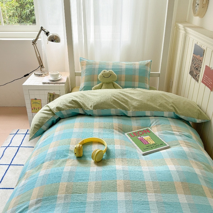 91家纺网 家纺一手货源 找家纺 良品汇馆 2025【学生三件套】纯棉学生宿舍三件套床品件套格子纯色单人上下铺0.9床笠 六宫格蓝绿