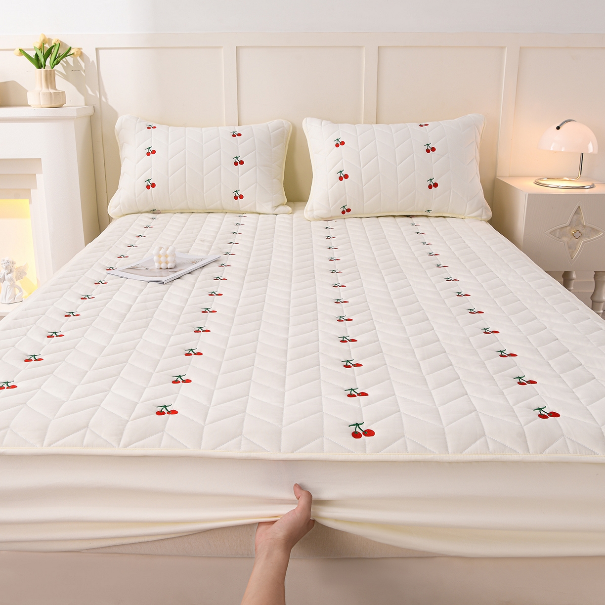 91家纺网 家纺一手货源 找家纺 推推家纺 2025新款A类水洗棉床笠单品床笠床笠单件 樱桃-米白