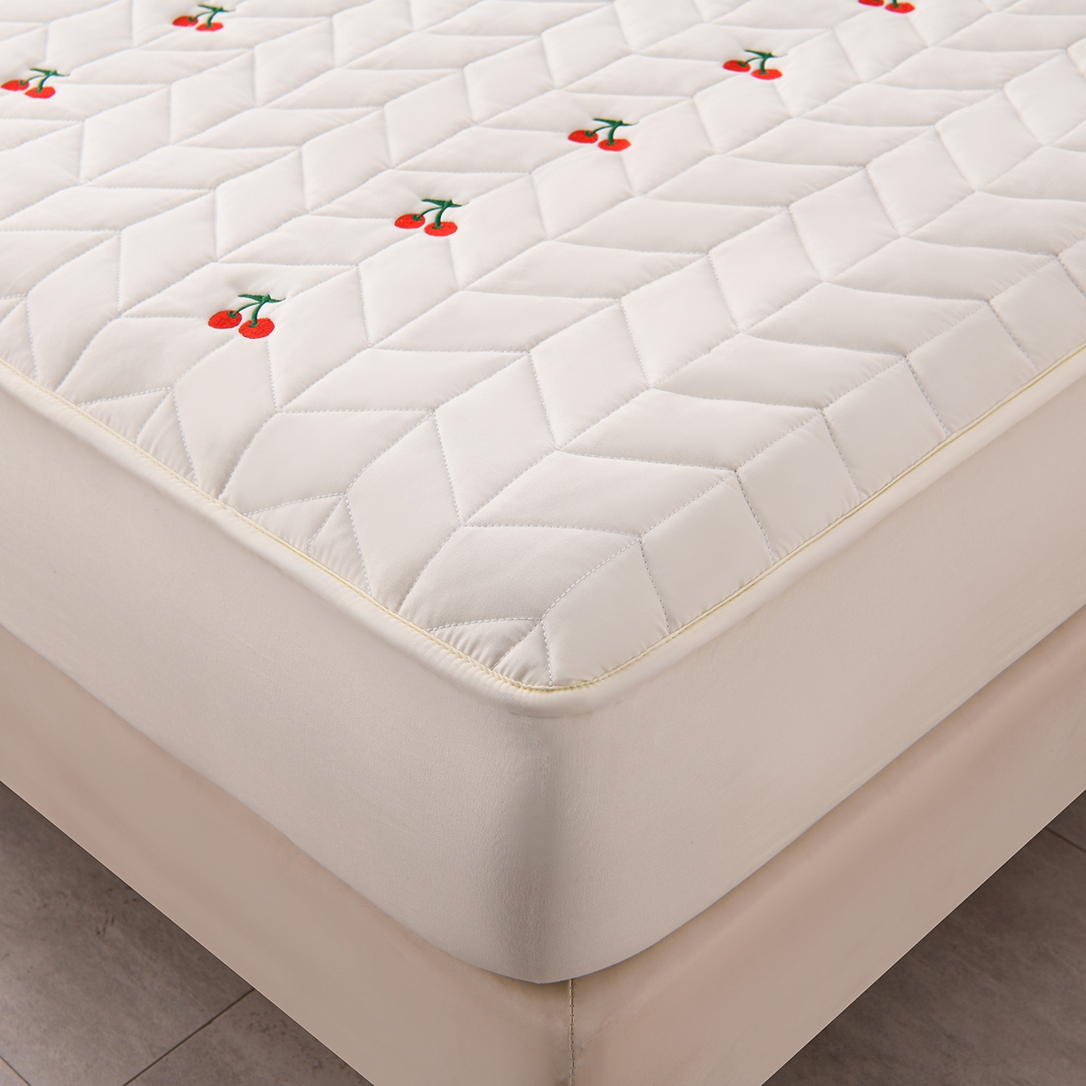 91家纺网 家纺一手货源 找家纺 推推家纺 2025新款A类水洗棉床笠单品床笠床笠单件 樱桃-米白