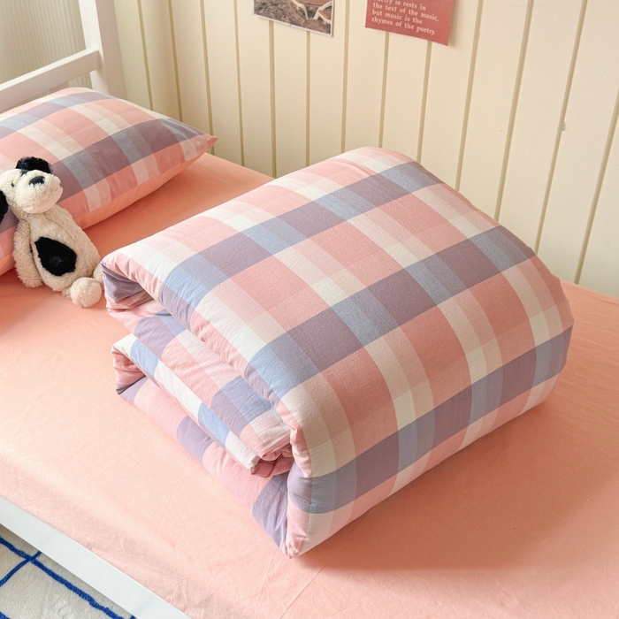 91家纺网 家纺一手货源 找家纺 良品汇馆 2025【学生三件套】纯棉学生宿舍三件套床品件套格子纯色单人上下铺0.9床笠 六宫格暖粉