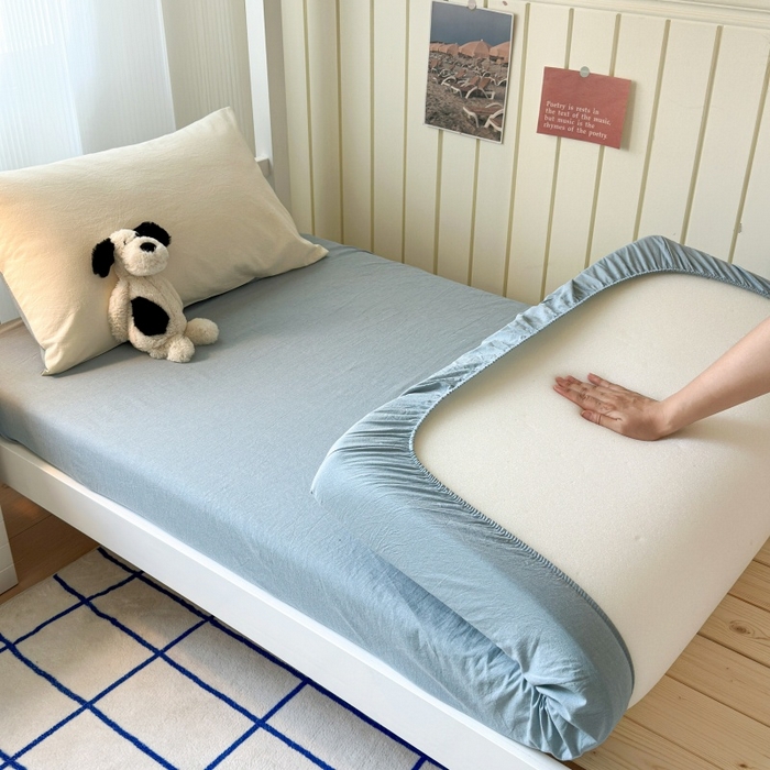 91家纺网 家纺一手货源 找家纺 良品汇馆 2025【学生三件套】纯棉学生宿舍三件套床品件套格子纯色单人上下铺0.9床笠 奶白蓝