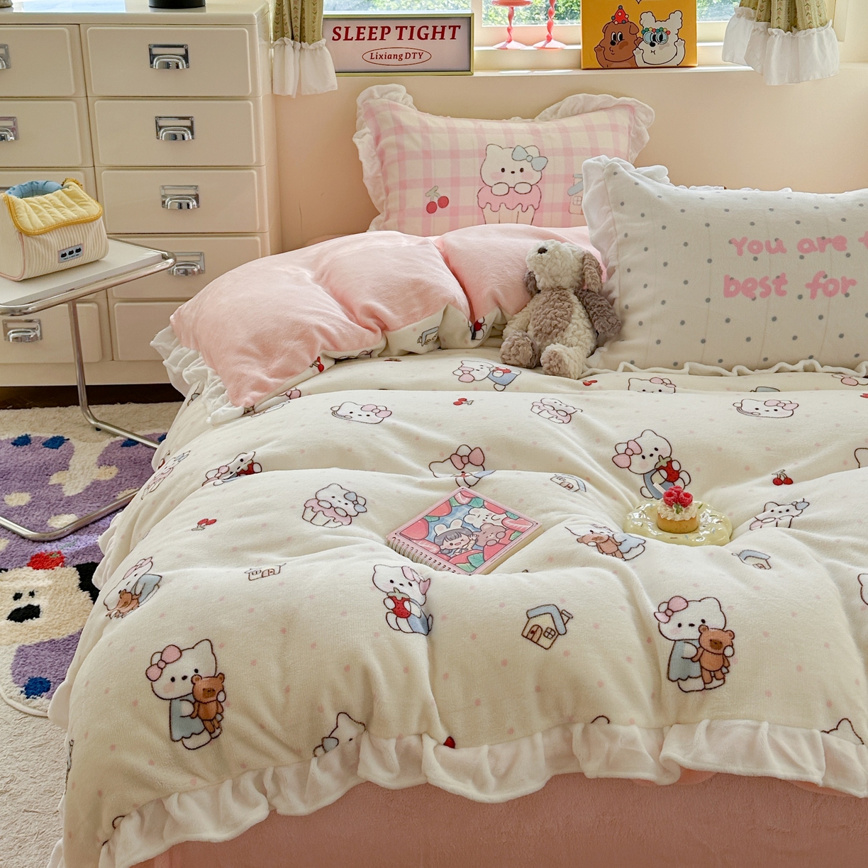 91家纺网 家纺一手货源 找家纺 美乐迪家纺 2025新款加厚牛奶绒花边四件套 小猫的家