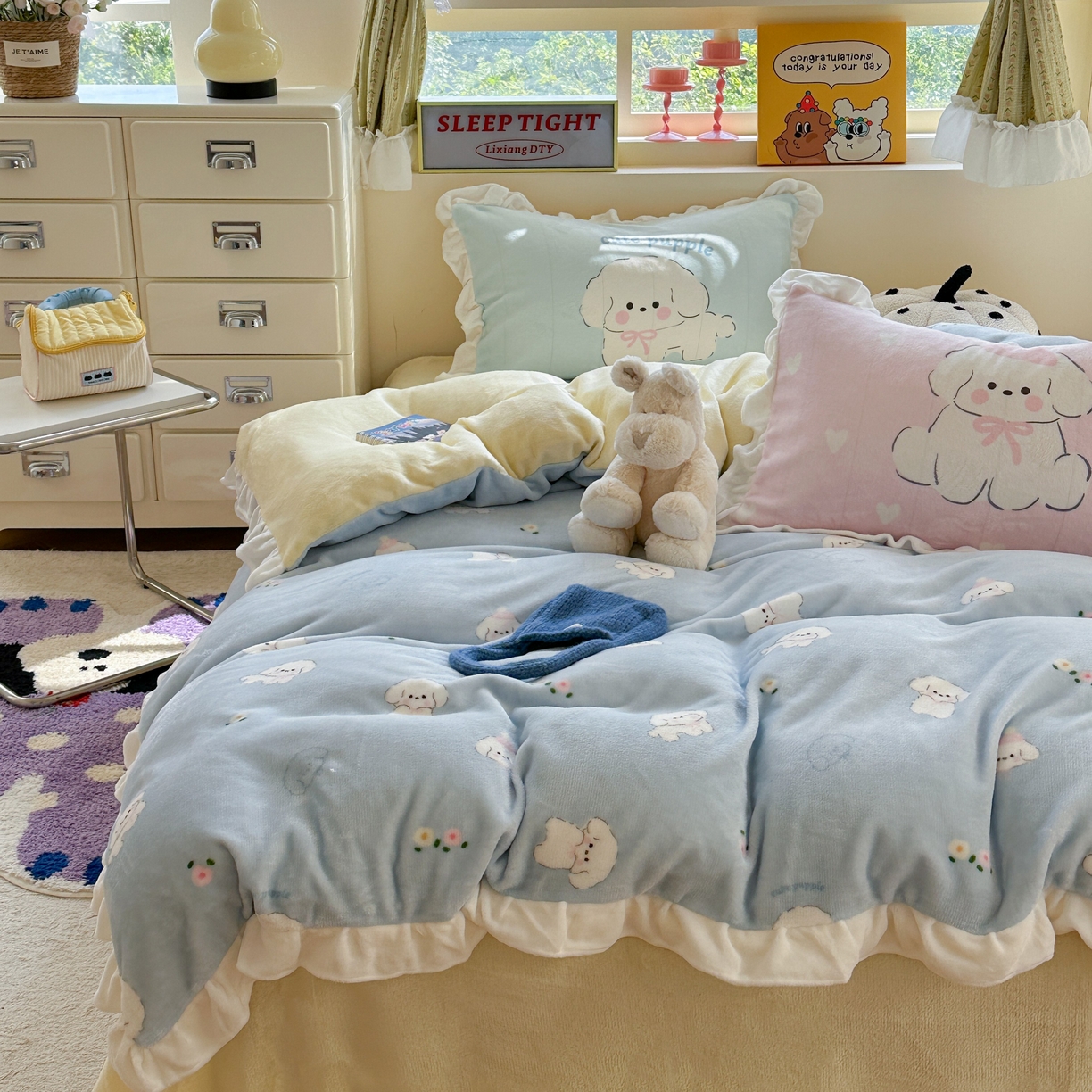 91家纺网 家纺一手货源 找家纺 美乐迪家纺 2025新款加厚牛奶绒花边四件套 蓝色小狗