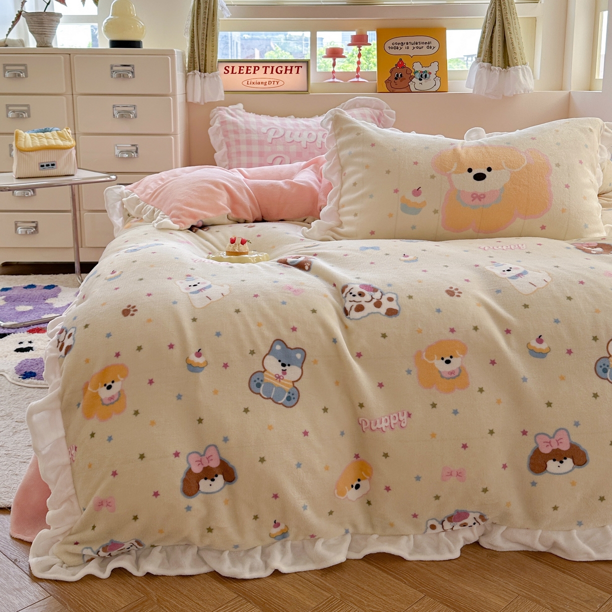 91家纺网 家纺一手货源 找家纺 美乐迪家纺 2025新款加厚牛奶绒花边四件套 许愿小狗