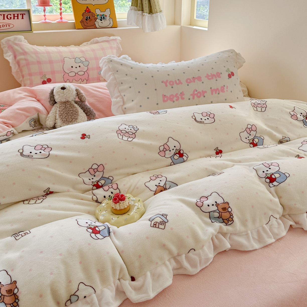 91家纺网 家纺一手货源 找家纺 美乐迪家纺 2025新款加厚牛奶绒花边四件套 小猫的家