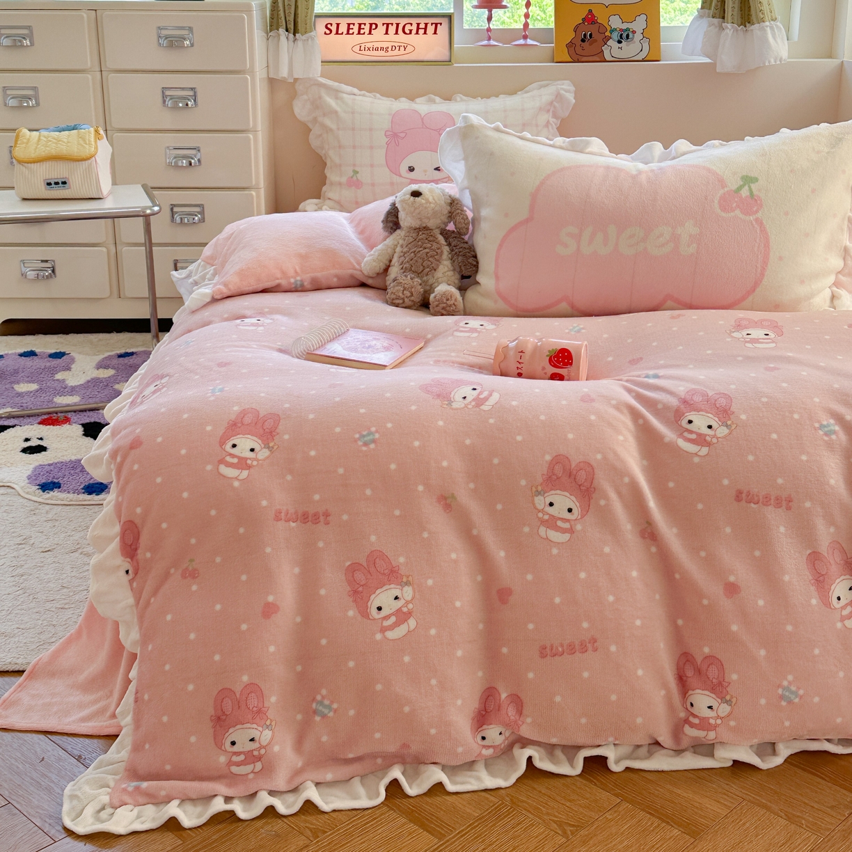 91家纺网 家纺一手货源 找家纺 美乐迪家纺 2025新款加厚牛奶绒花边四件套 头套小兔