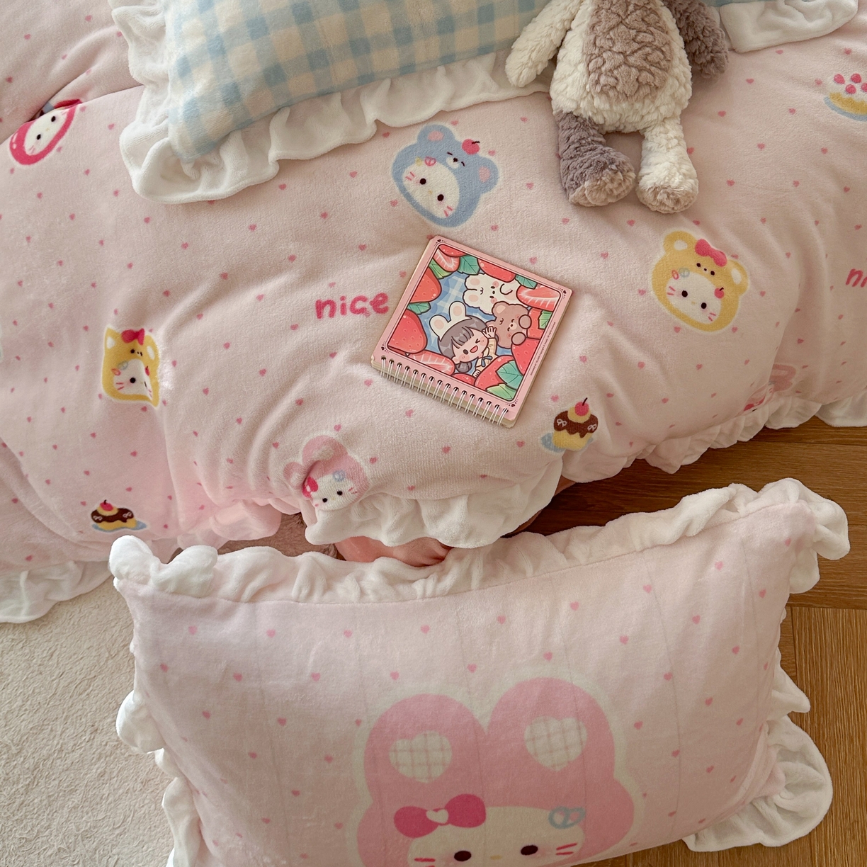 91家纺网 家纺一手货源 找家纺 美乐迪家纺 2025新款加厚牛奶绒花边四件套 甜心派对